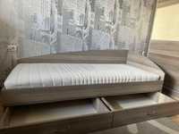 Легло с подматрачна рамка и мемори матрак