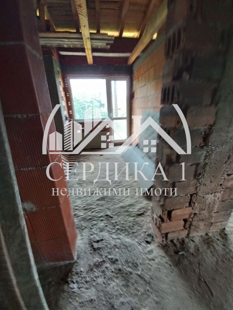 Продава се Къща в с. Мало село, Област Кюстендил - 300 кв.м за 175 €/кв.м - Снимка #12