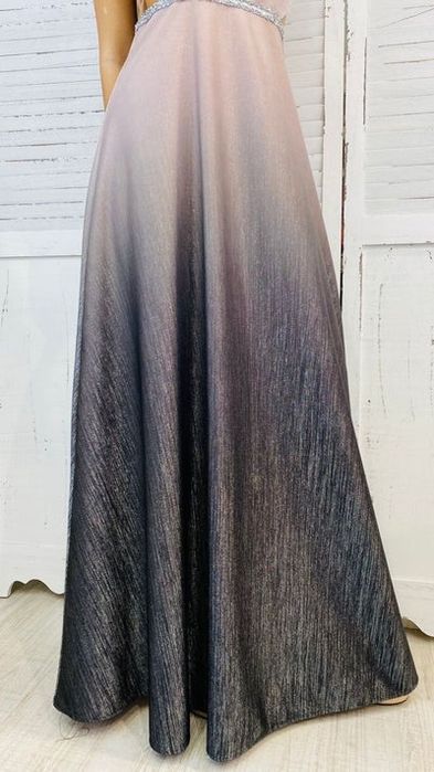 Преливаща официална рокля