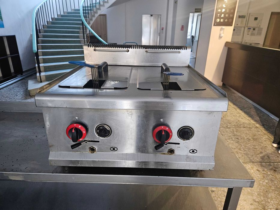 Професионален двоен фритюрник на газ