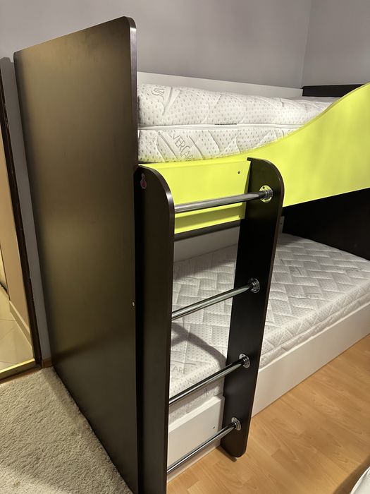 Детско двуетажно легло