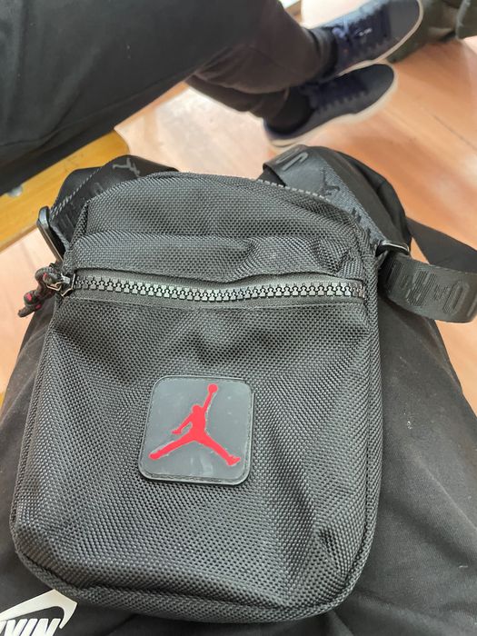 Чанта на JORDAN 70лв