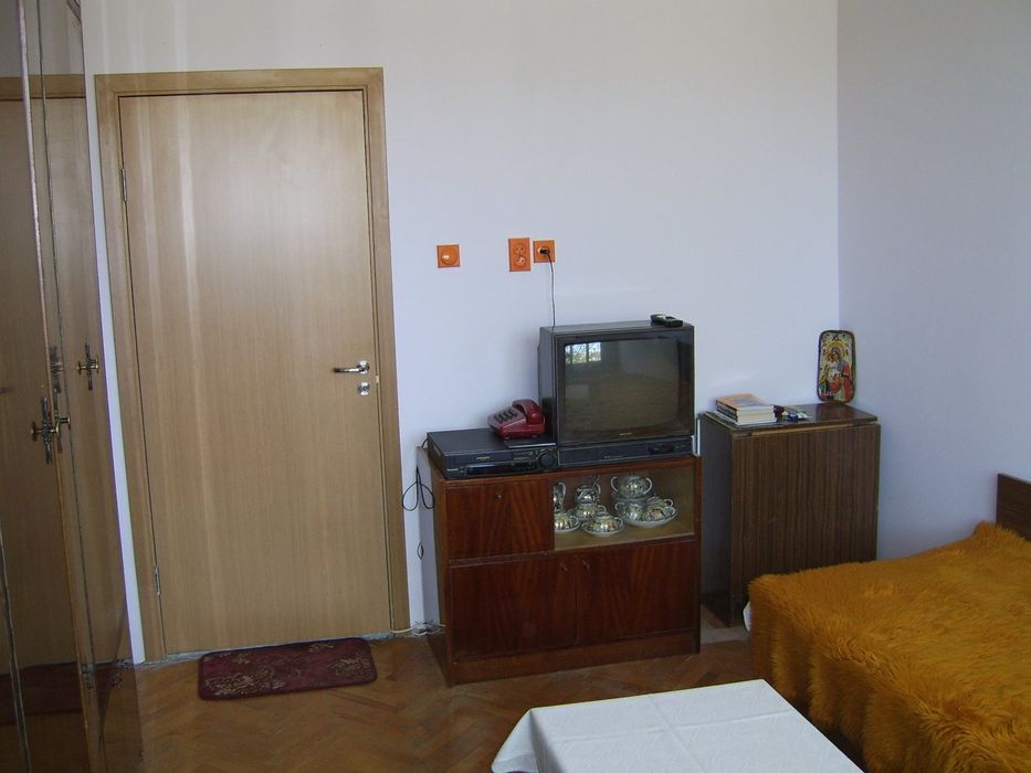 Дава се под наем Четиристаен апартамент в Варна, Спортна зала - 100 кв.м за 630 € - Снимка #9