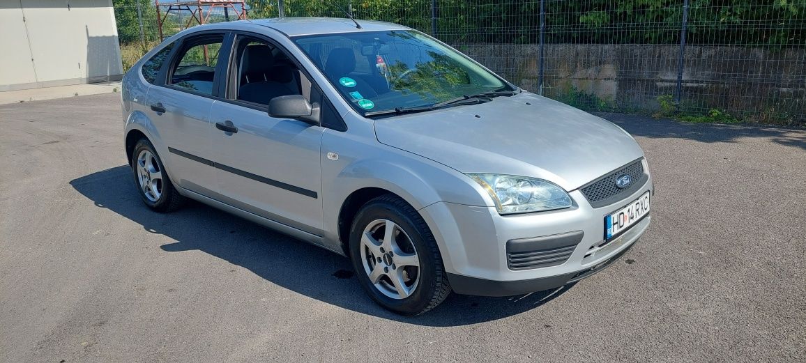 Ford Focus 1.6 benzină