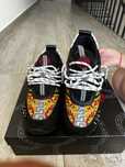 Vand Versace chain reaction