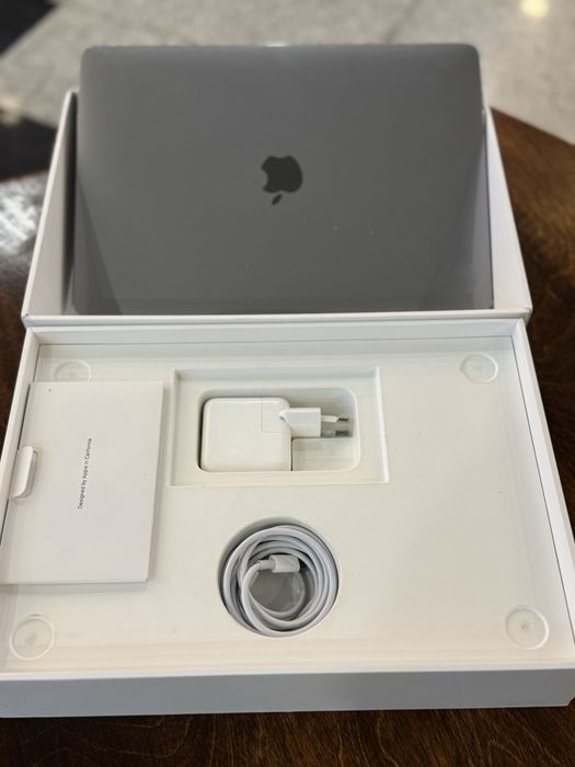 Macbook Air M1 8GB 256GB SSD