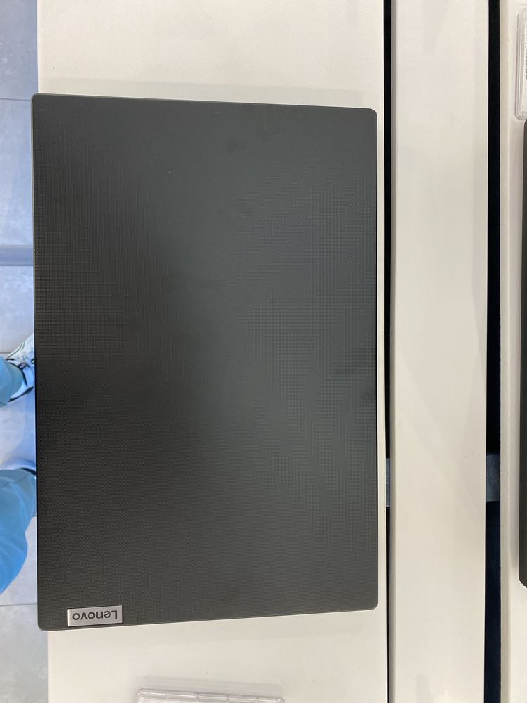 Lenovo ноутбук 8/256