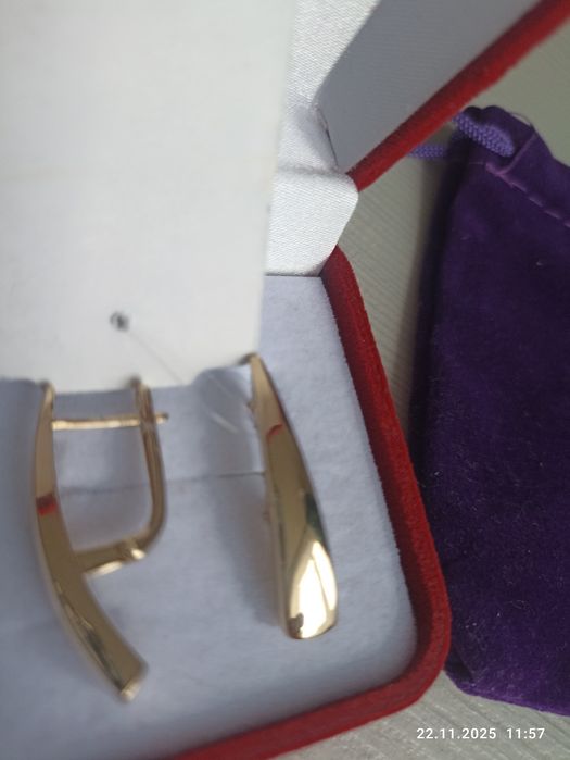 Продам серьги жёлтое золото585прб новое.