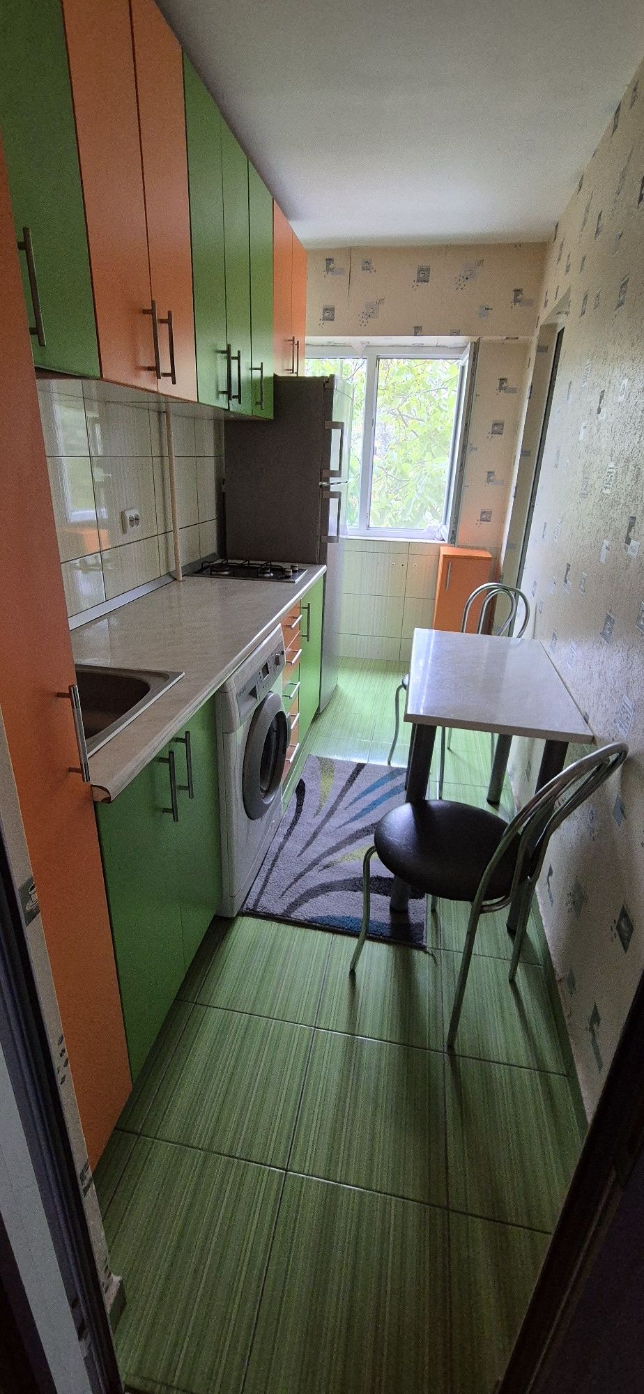 Inchiriez apartament in regim hotelier