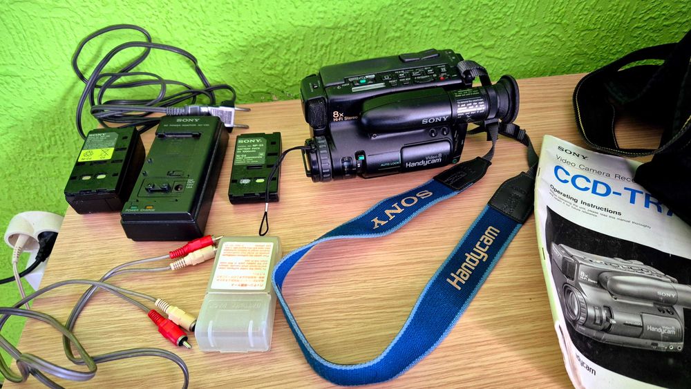 Видеокамера Сони с касета Sony