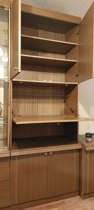 Шкаф-стенка в гостиную