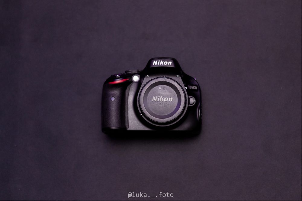 Kit foto Nikon d5100 body+4 obiective +3baterii si geanta