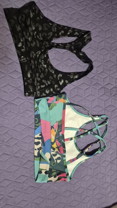 Дамски спортни бюстиета