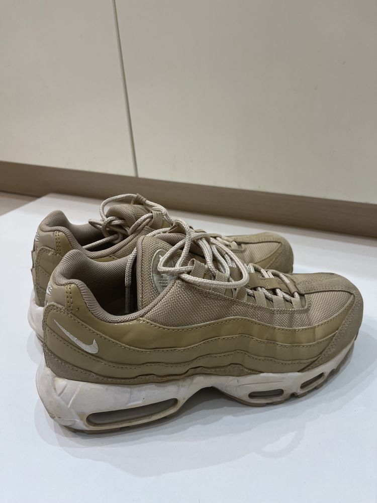 Nike air max 95 beige/mushroom marimea 38.5