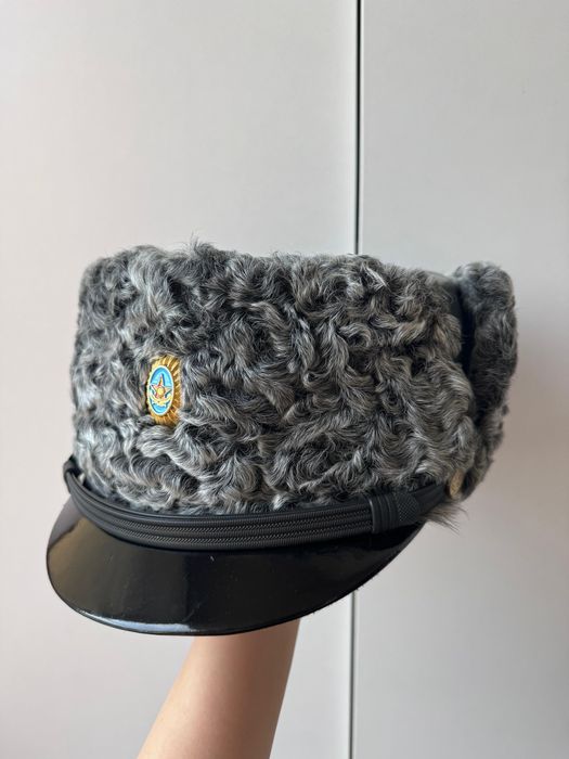 Продам каракулевая шапку