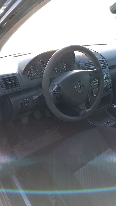 Dezmembrez Mercedes A180 motorina 2.0
