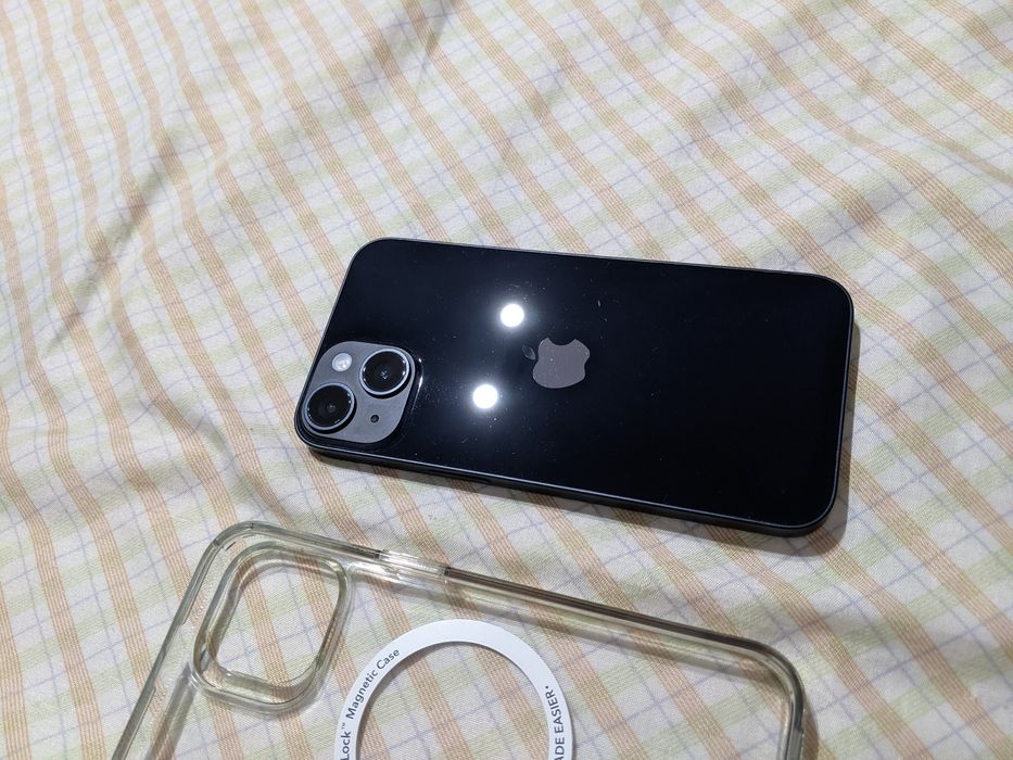 iPhone 14 Negru simplu 128GB