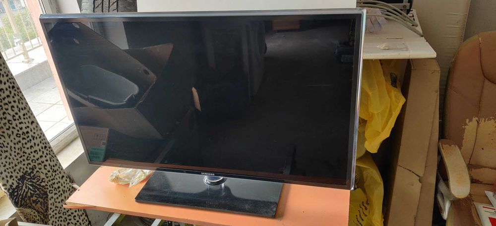 Телевизор Samsung 40"