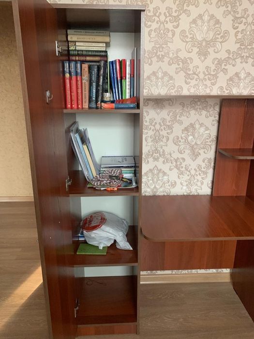 Продам стол-парту