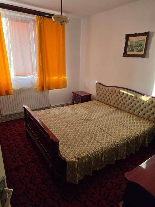 Închiriez apartament cu 2 camere în Grivița