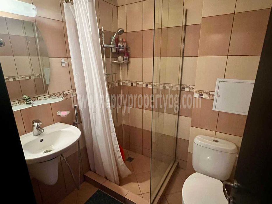 Продава се Двустаен апартамент в к.к. Слънчев бряг - 65 кв.м за 954 €/кв.м - Снимка #11