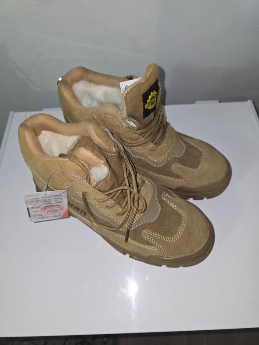 Продаю срочно новую спец обувь зима, разм 45, всего за 5000 тенге!