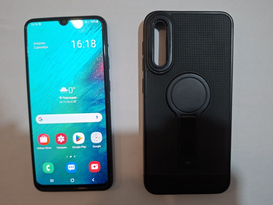 Продам смартфон Samsung a50. За 35к торг уместен.