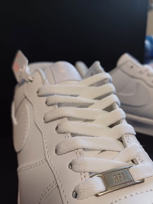 [43 н] Nike Air Force 1 бели С ПОДАРЪК