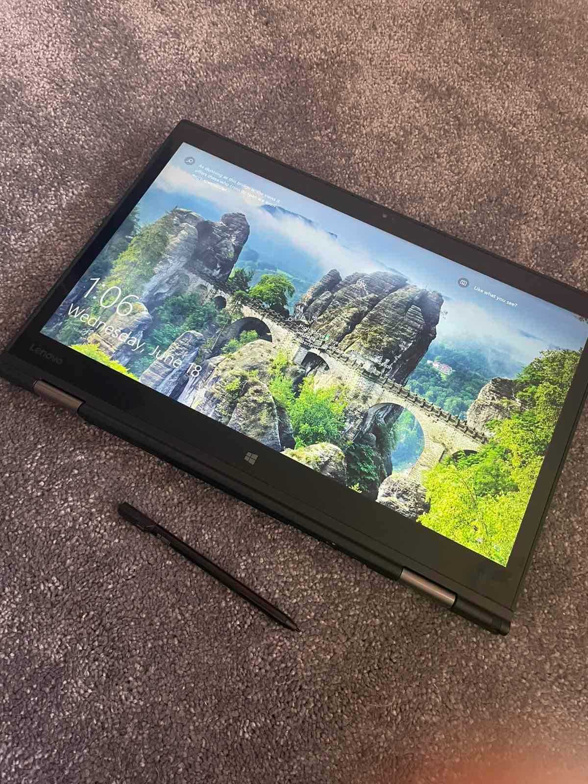 Lenovo X1 YOGA - 14.0" Touchscreen IPS WQHD (2560x1440)