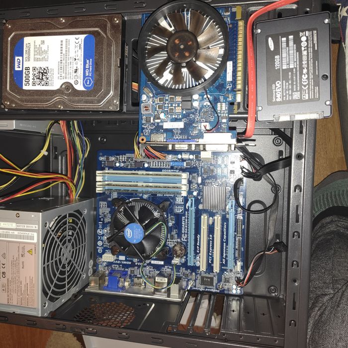 PC calculator light gaming Gigabyte i5 3330 GTX 750 12gb ram