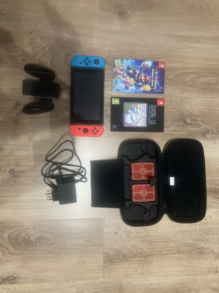 Nintendo Switch с ТРИ ИГРИ