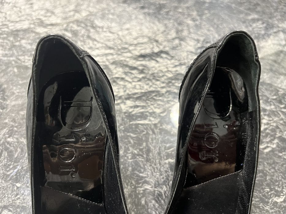 Pantofi Eleganti Negri Dior Lacuiti cu Toc