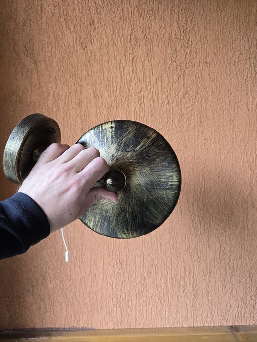 Лампа за стена, стенна лампа