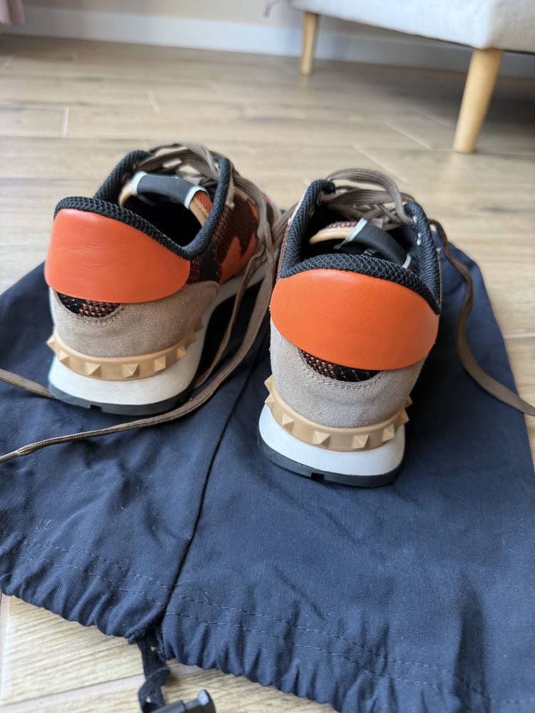 Valentino Garavani rockrunner