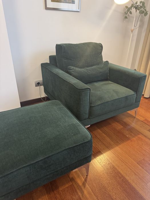 Fotoliu verde închis cu taburet