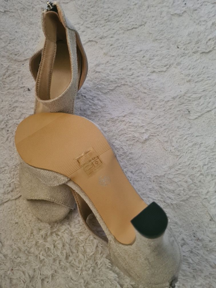 Sandale noi toc mic
