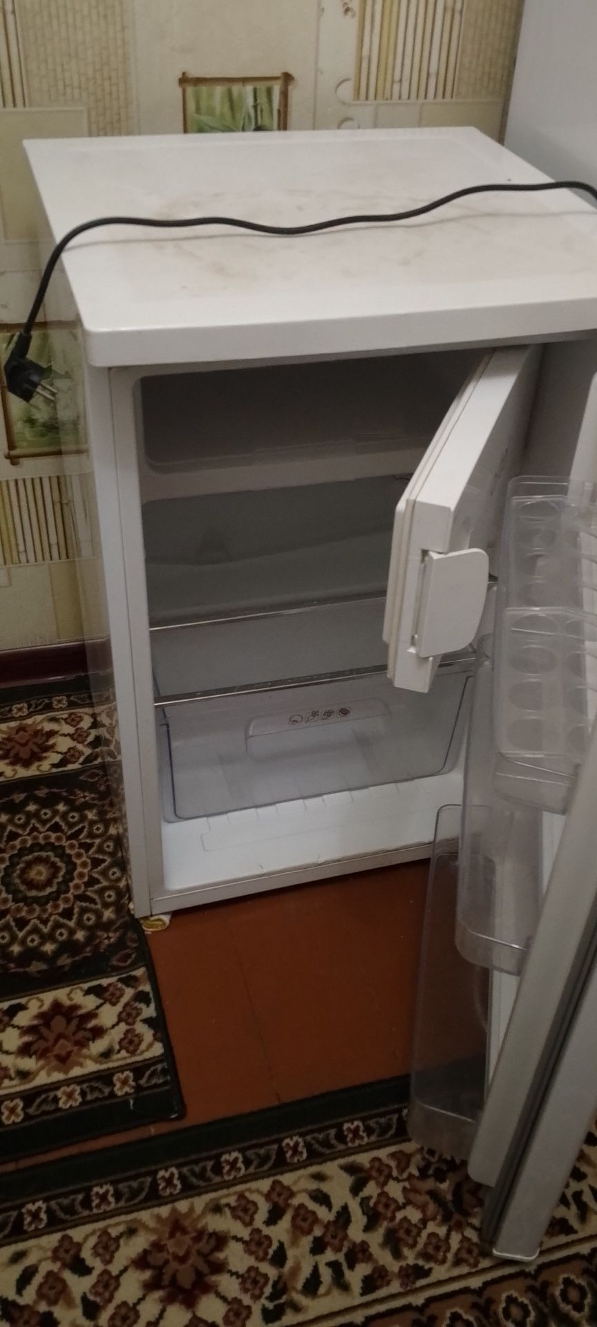 Холодильник сатылады