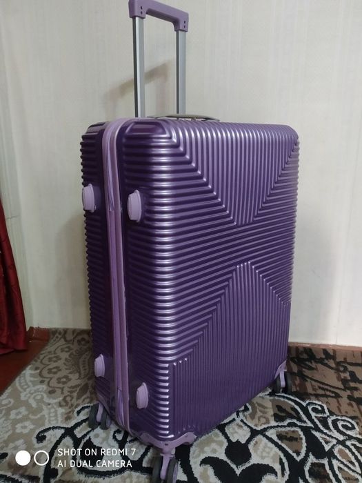 Чемоданы большие пластиковые