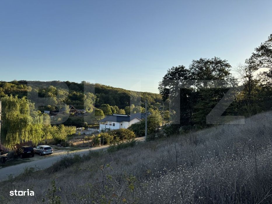 Casa Satul de vacanta Podari, 500 mp teren, priveliste panoramica