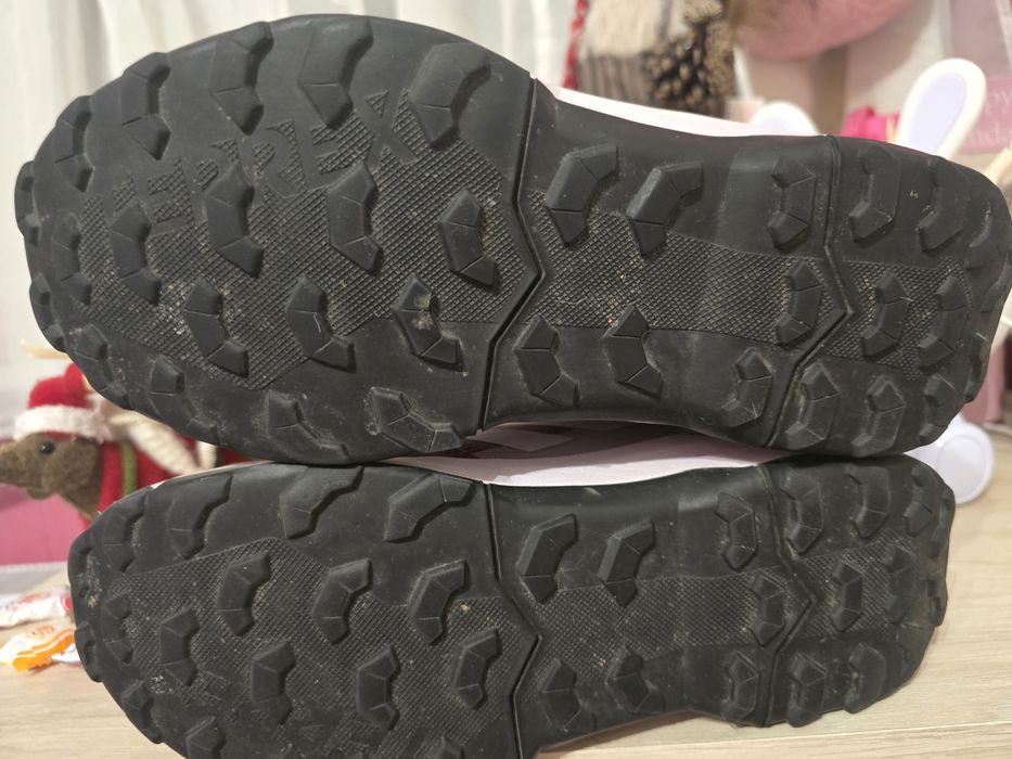 Детски зимни обувки Adidas,38 номер