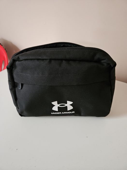 Две чантички Under Armour и Reserved- 40лв