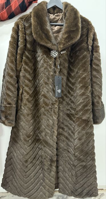 Эко шуба длинная новая. Срочно