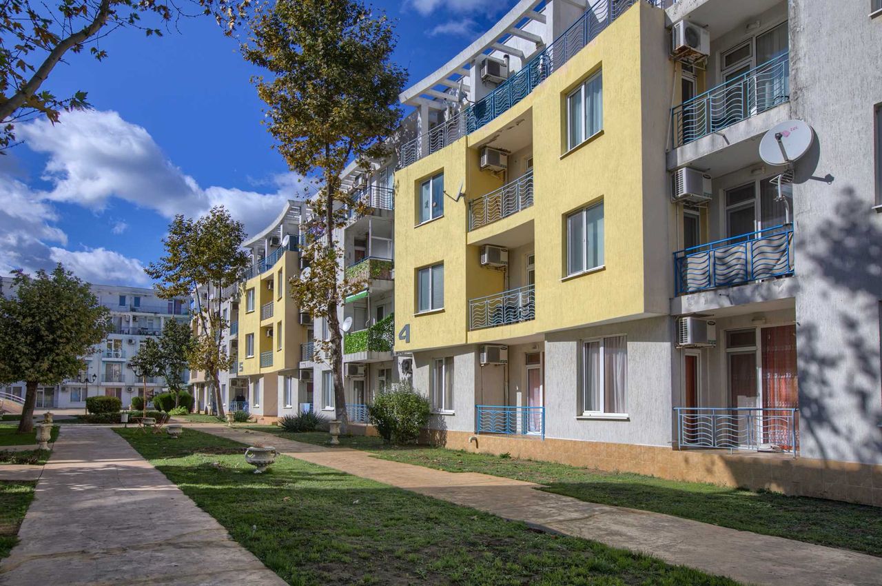 Продава се Едностаен апартамент в Бургас, Пристанище Бургас - 29 кв.м за 1242 €/кв.м - Снимка #1