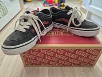 Детски кецове Vans 30.5 размер, черни
