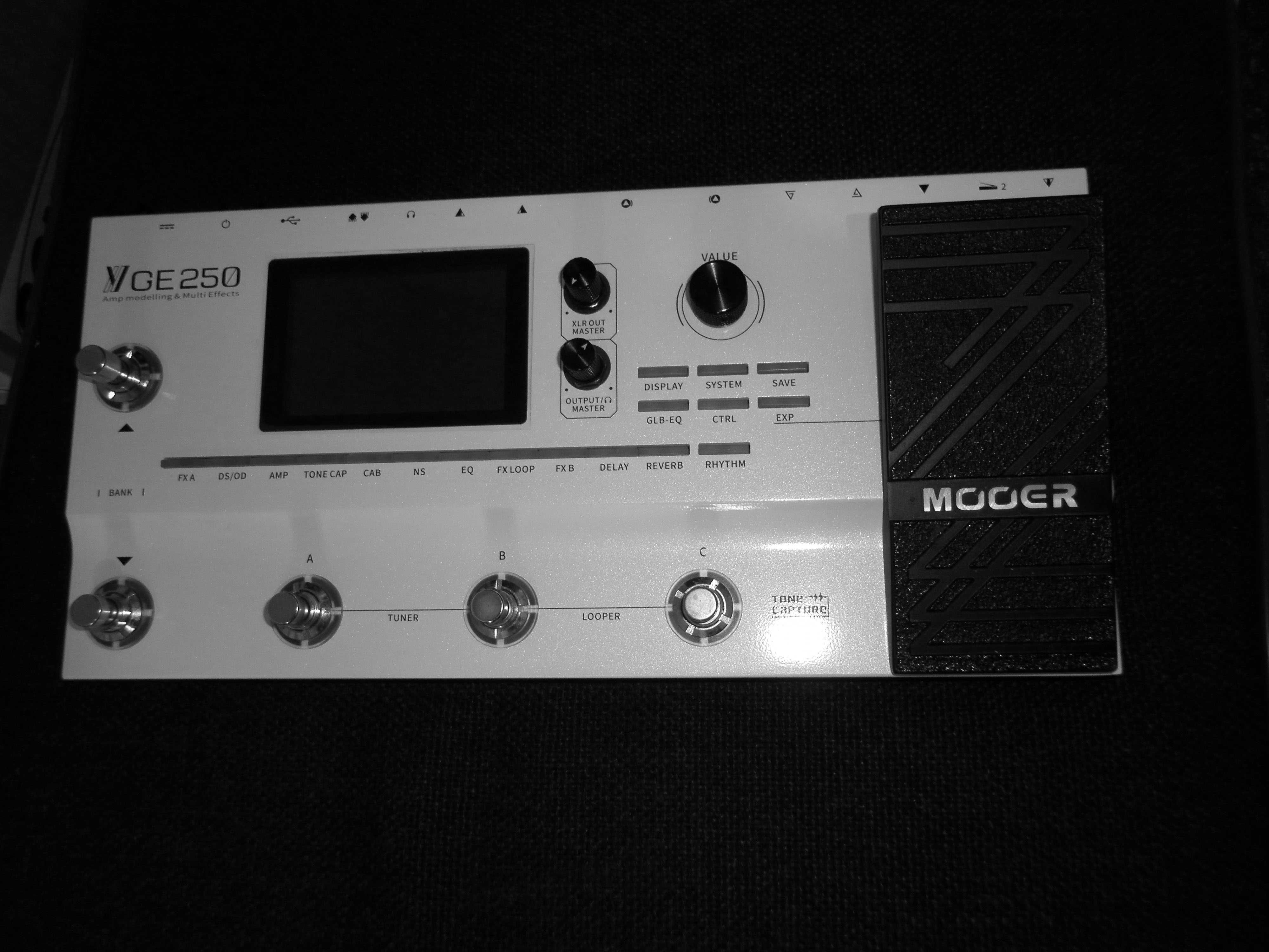 Китарен процесор Mooer GE-250