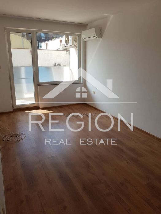 Дава се под наем Двустаен апартамент в Варна, Общината - 75 кв.м за 408 € - Снимка #1