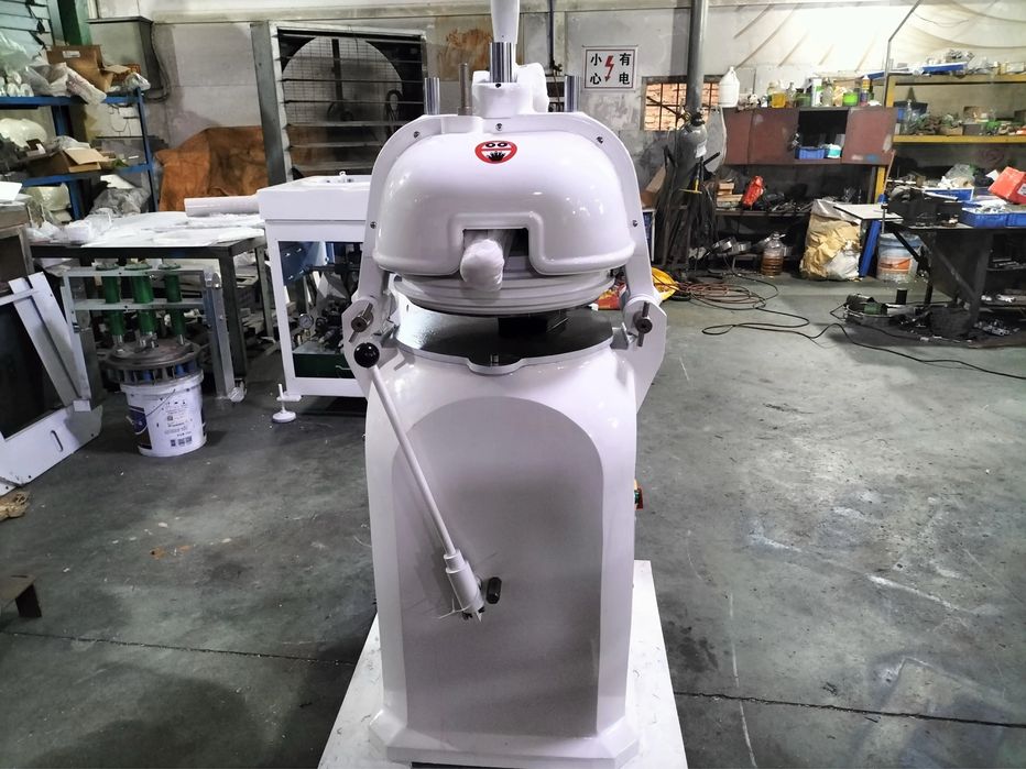 Тестоделитель округлитель НОВЫЙ 36кусков 220в