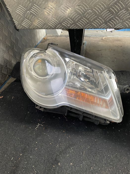 Оригинални фарове за vw тоуран цената е за 1- брой