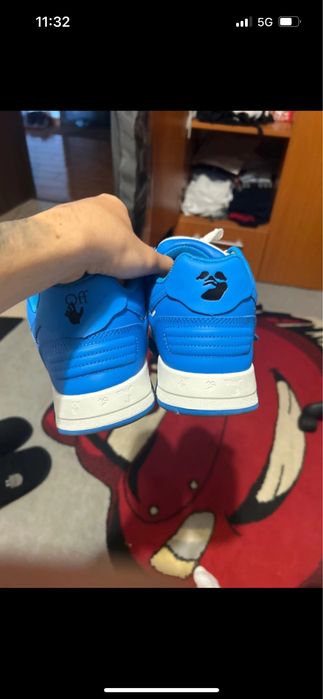Adidasi off white