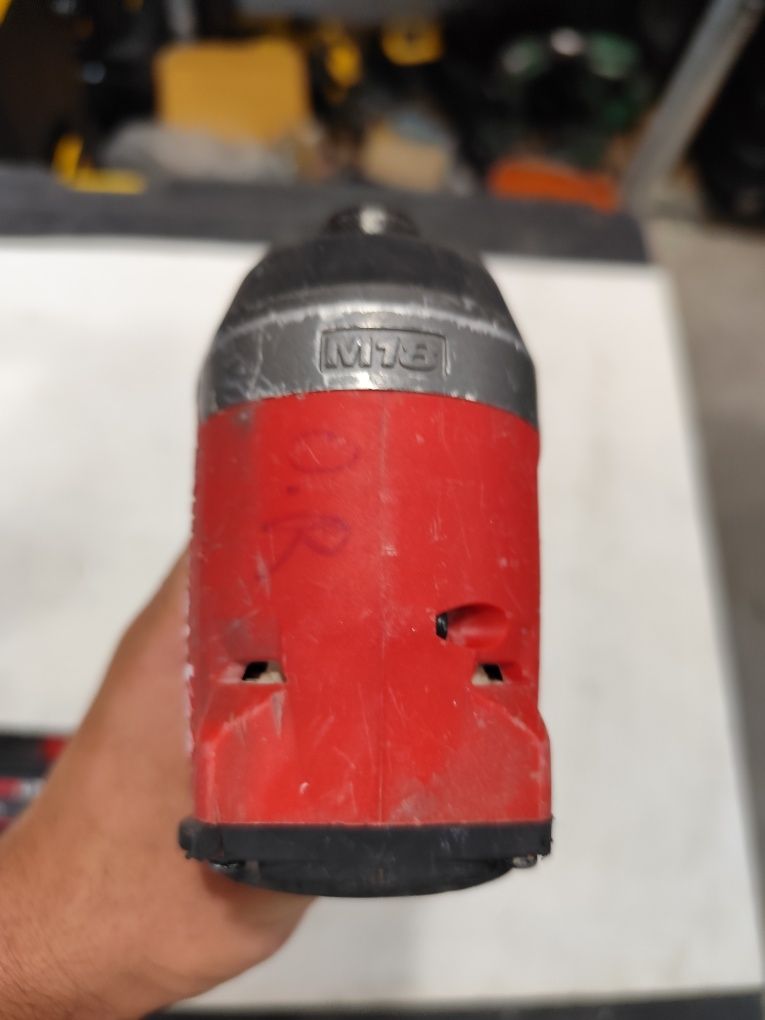 Безчетков акумулаторен импактдрайвър Милуоки Milwaukee M18 FID3 + 5Ah